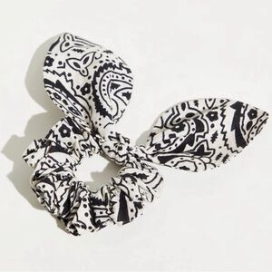 Free People Monochrome Patterned Hair Scrunchie
